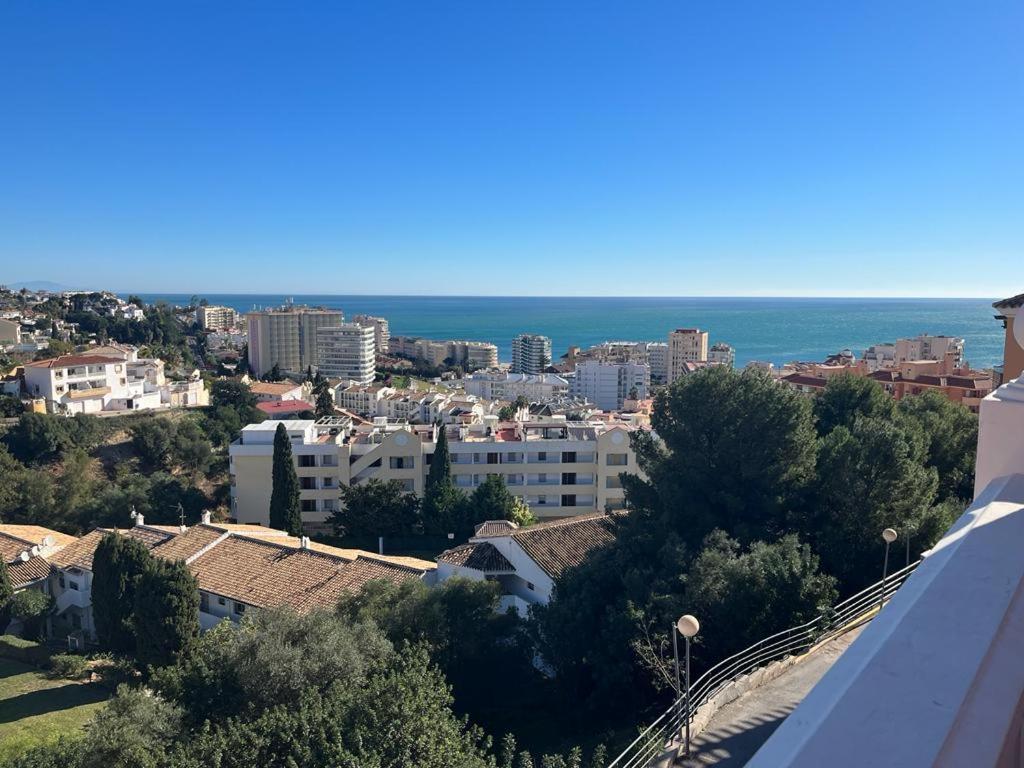 Blue Summer - Atico - Penthouse Фуэнхирола Экстерьер фото